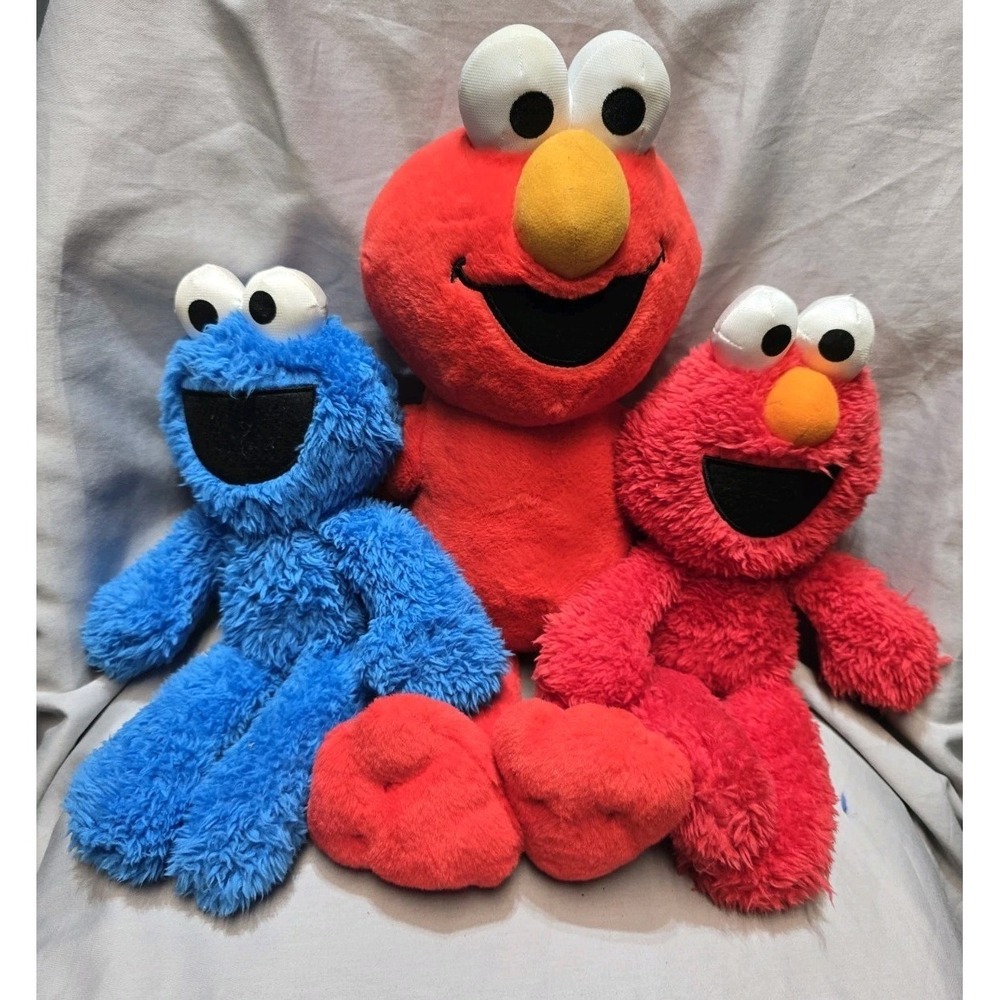 Sesame Street Cookie Monster Elmo Plush Lot Stuffed Dolls Set of 3 Blue Red